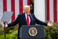 Ông Trump hoãn áp thuế 90 ngày cho hơn 75 quốc gia, tuyên bố tăng thuế với Trung Quốc lên 125%