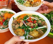 Food tour Hải Phòng bội thu món mới sau sáp nhập