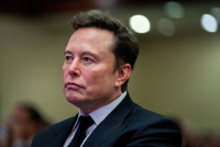 Ông Trump mỉa mai Elon Musk lập đảng mới: "Hãy cứ chơi với nó!"