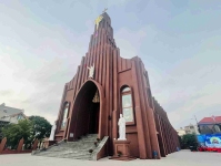 Làng chài ven sông Hải Phòng đón Giáng sinh ấm áp