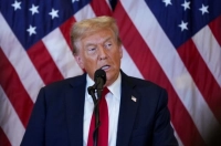 Tỷ lệ ủng hộ chính sách nhập cư của Tổng thống Trump giảm xuống mức thấp nhất