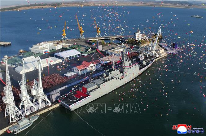 Tàu khu trục đa năng mới của Triều Tiên được ra mắt tại một buổi lễ hạ thủy ở Nampho ngày 25/4/2025.
