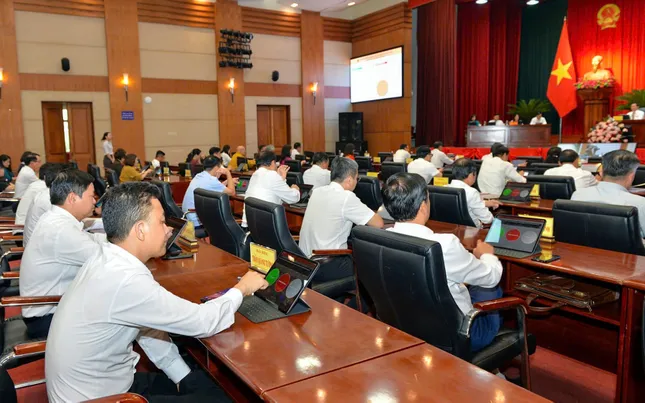 Hải Phòng bãi bỏ Nghị quyết hỗ trợ cán bộ khi tinh gọn bộ máy