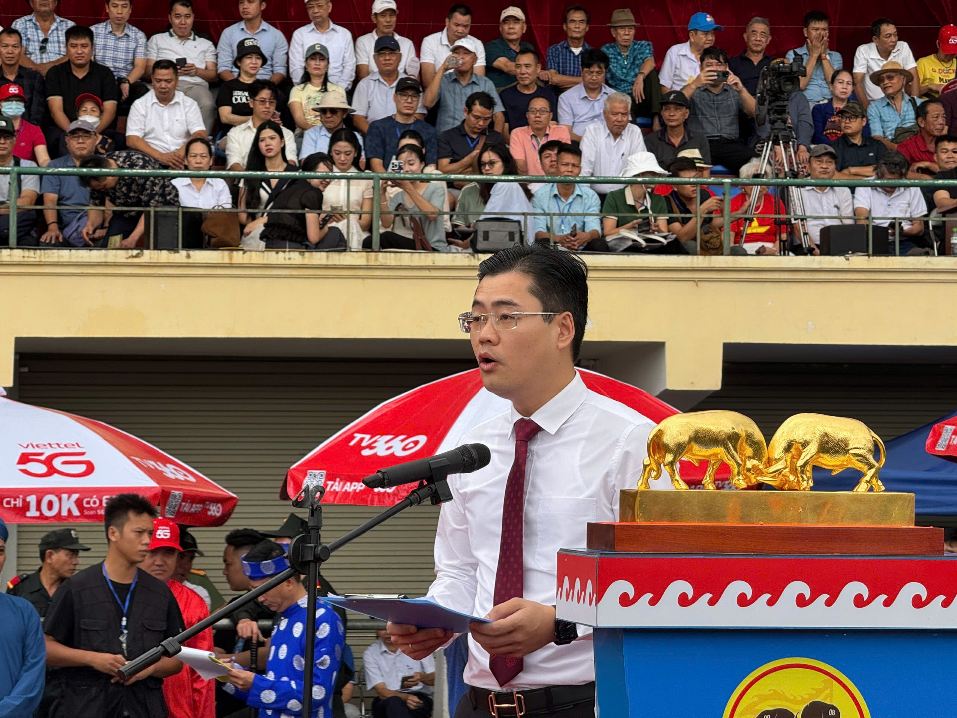 Ông Nguyễn Quang Diện, Chủ tịch UBND phường Đồ Sơn, phát biểu khai mạc